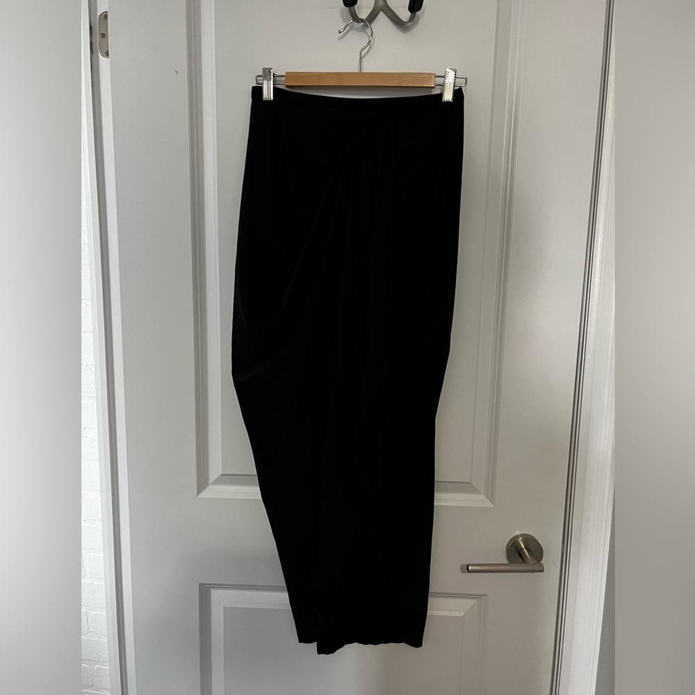 SEXY black draped skirt - Picture 8 of 9